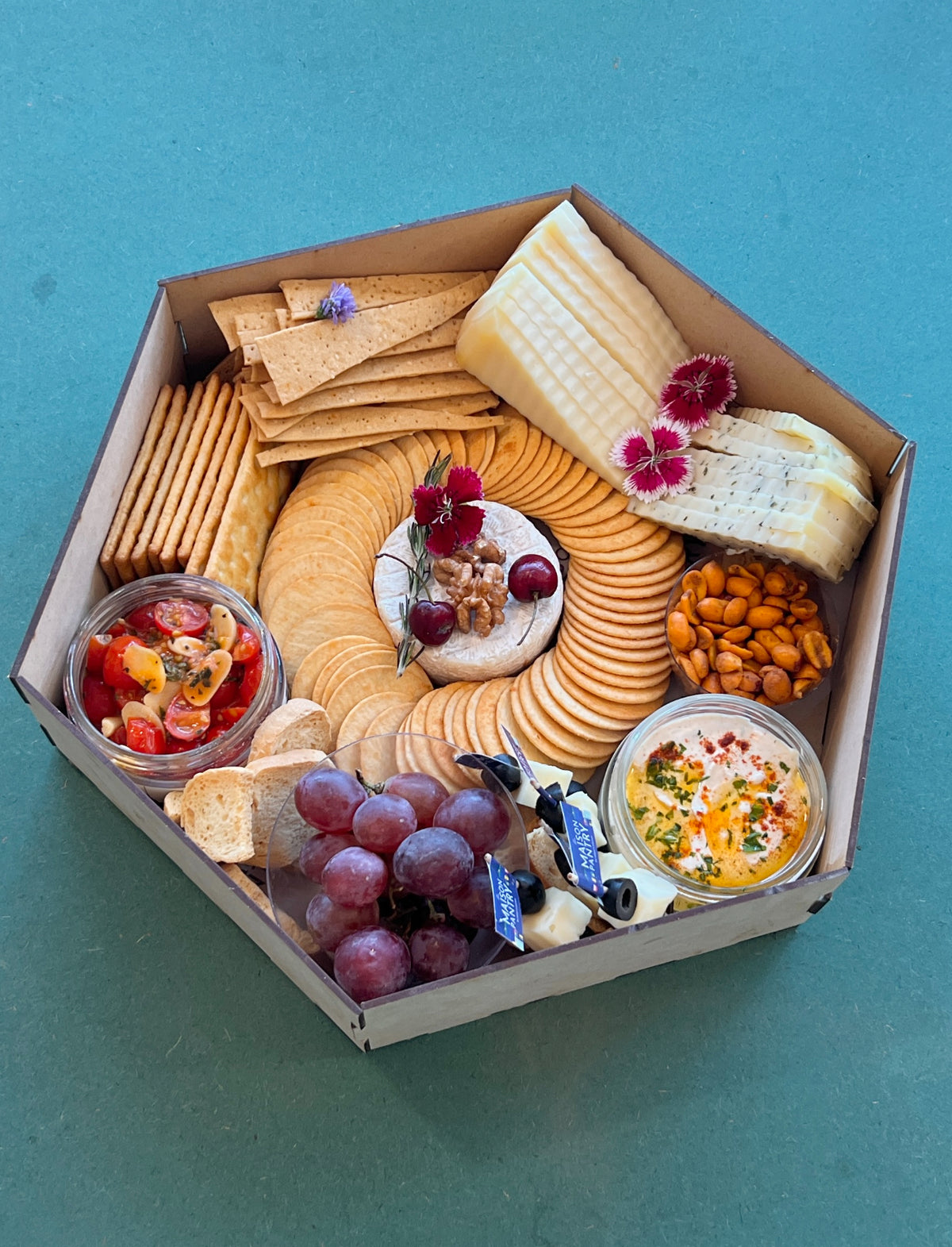SAY YES TO CHEESE BOX [Serves 7-8] – The Maison Pantry